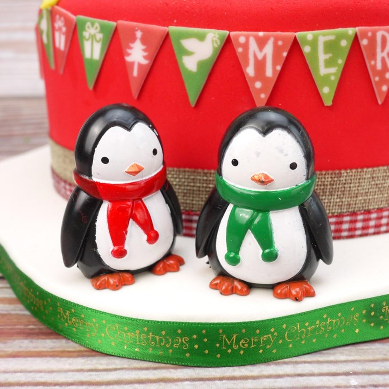 Plastic Penguin Friends Figurine