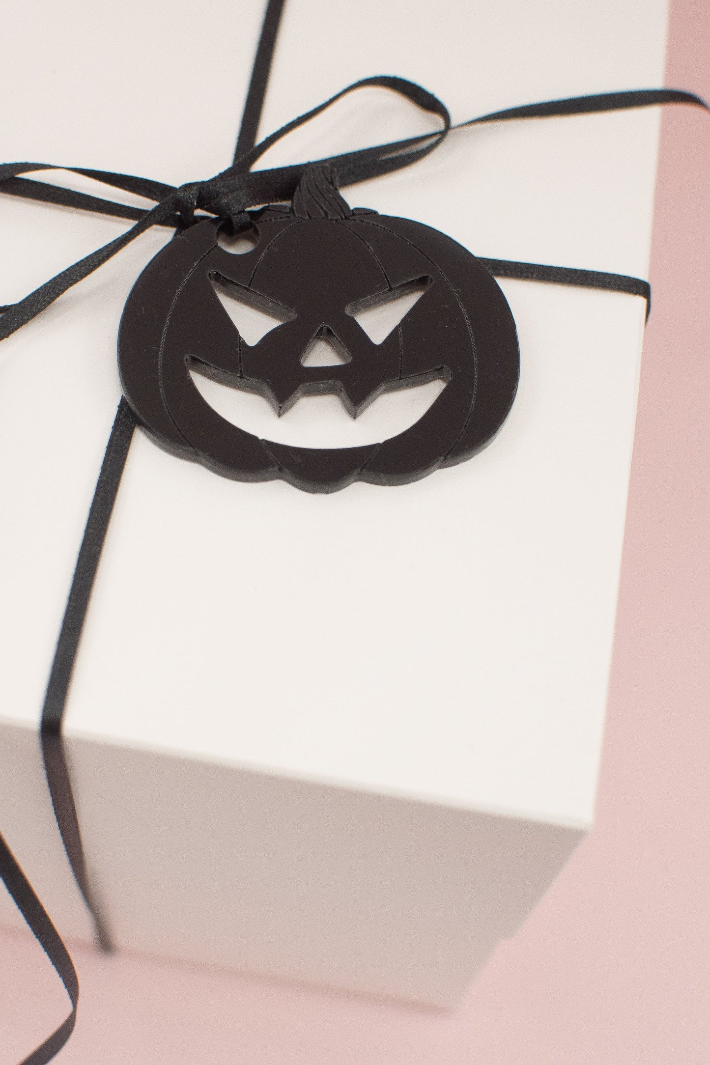 Carved Pumpkin Gift Tag