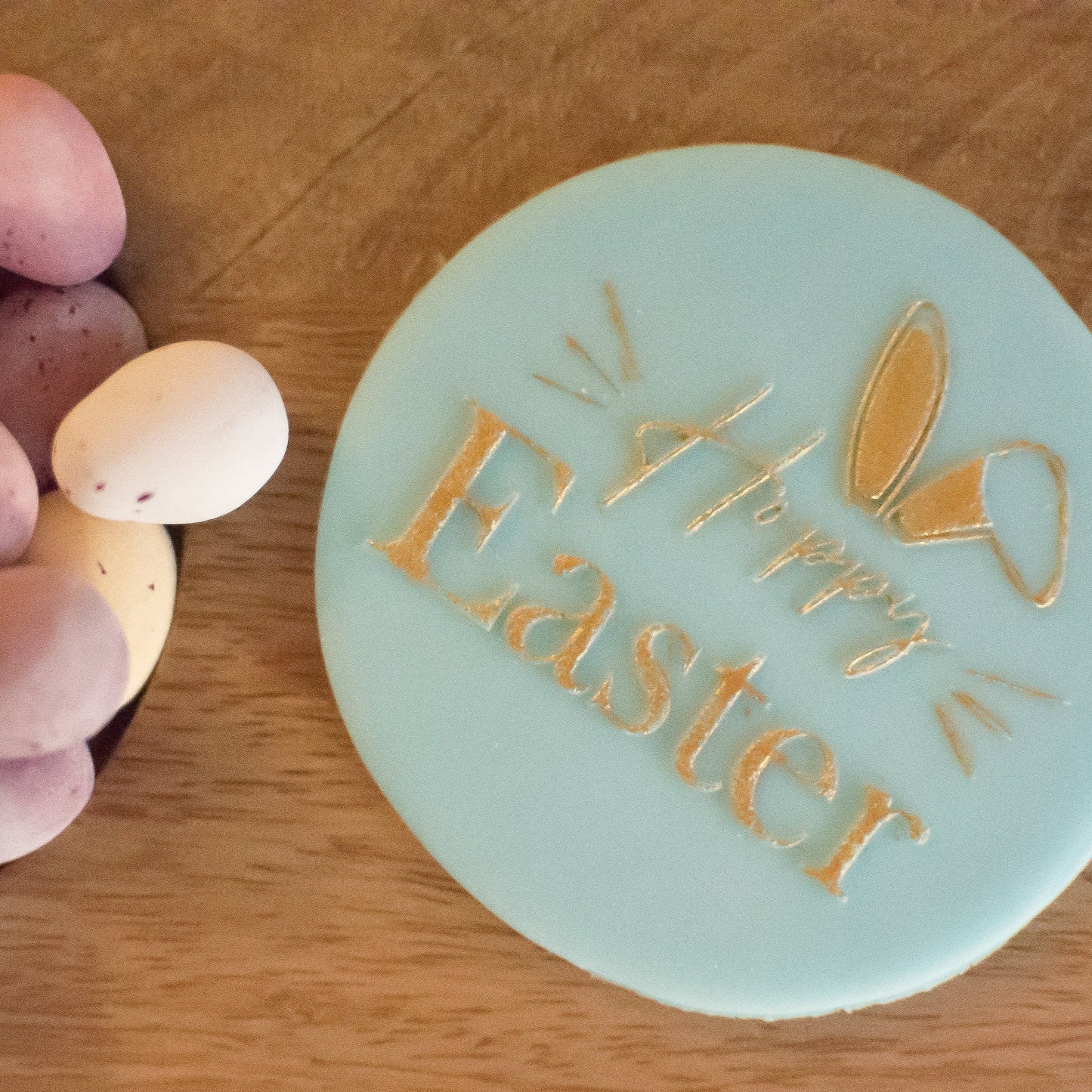 Reverse Embosser - Hoppy Easter